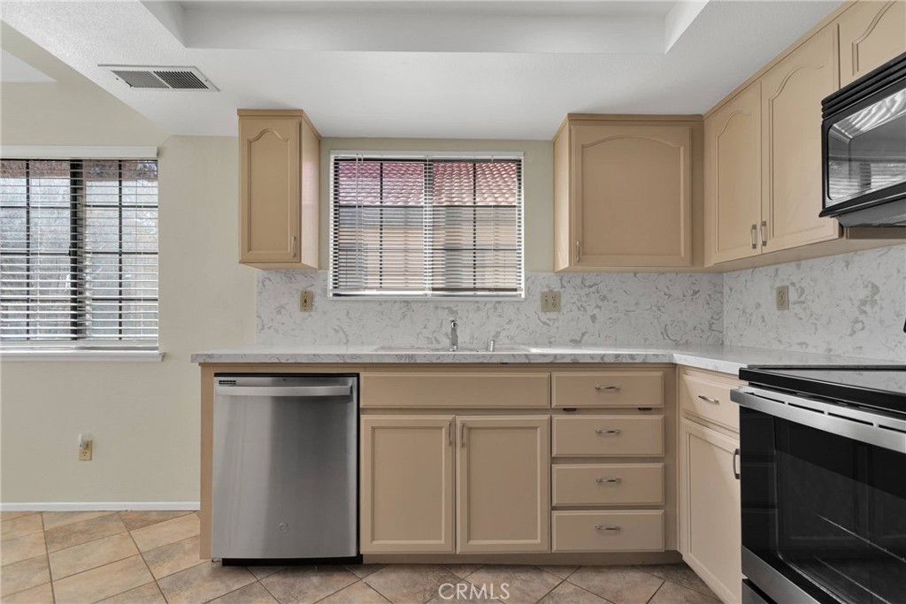 19090 Frances Street