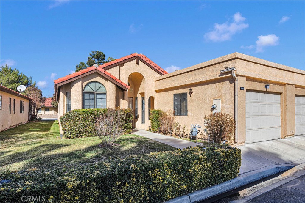 19090 Frances Street