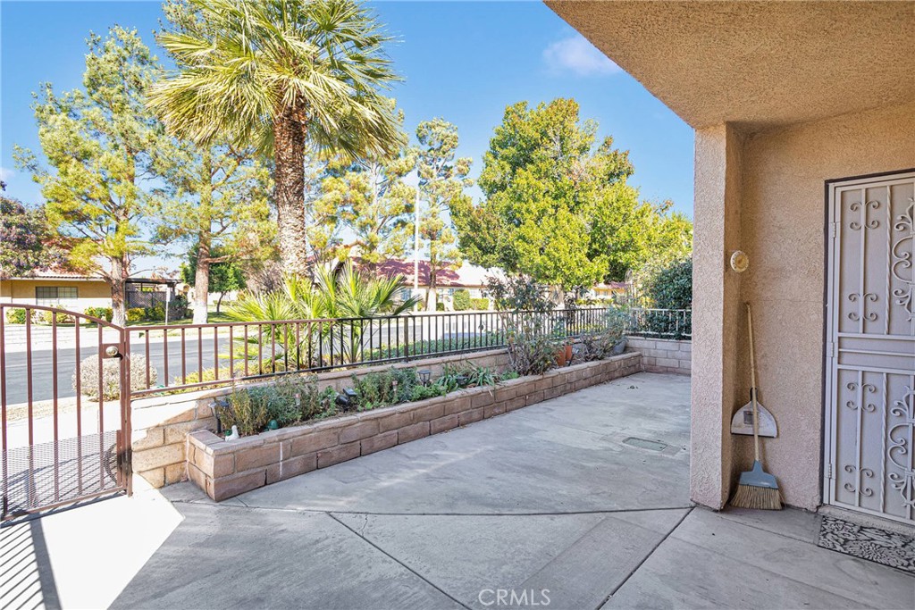 19090 Frances Street