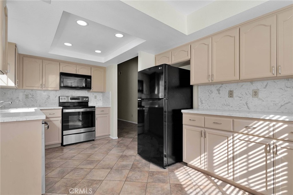 19090 Frances Street