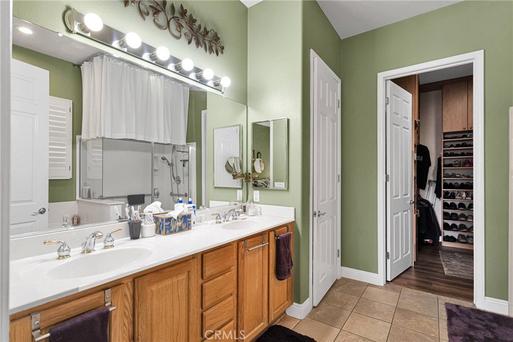 19431 Westfalia Street