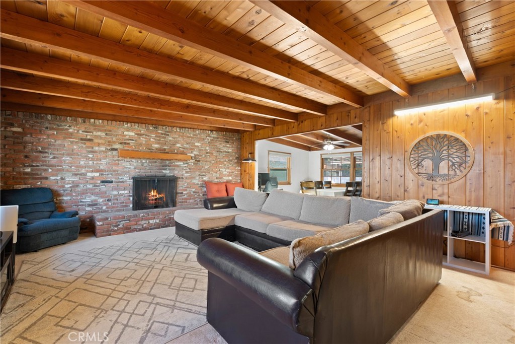 332 E Alvarado Street