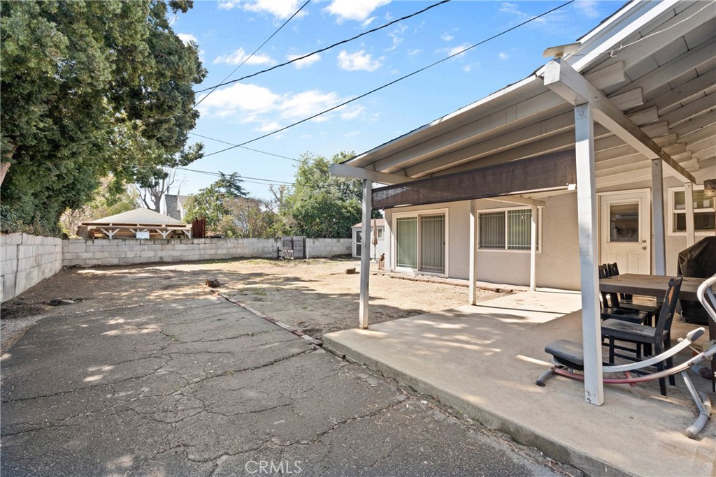 332 E Alvarado Street