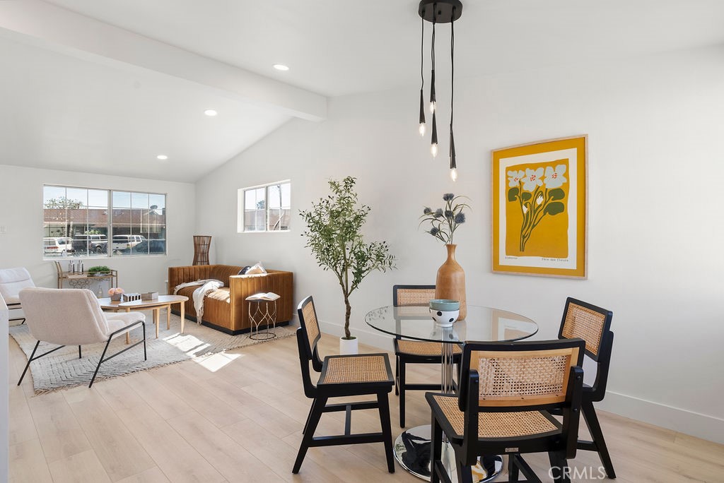 800 N Vista Avenue