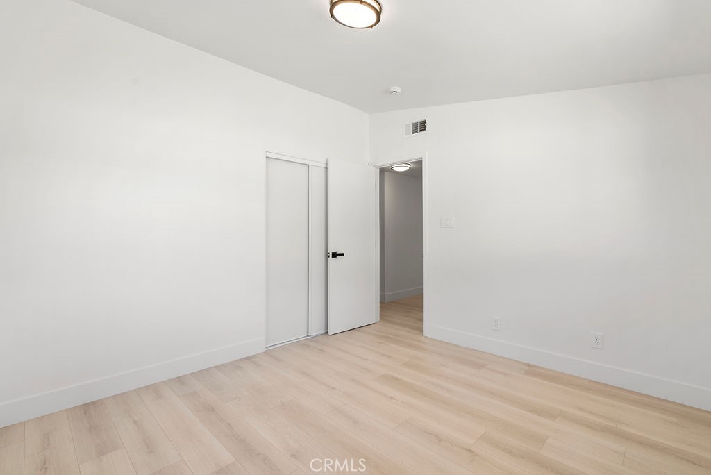 800 N Vista Avenue