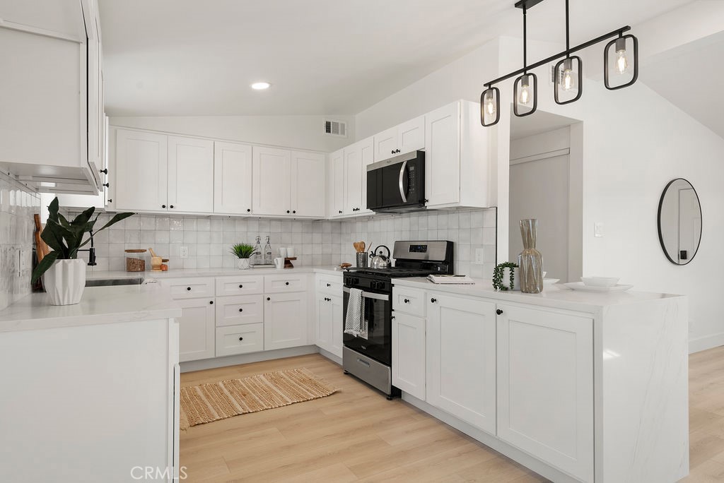 800 N Vista Avenue