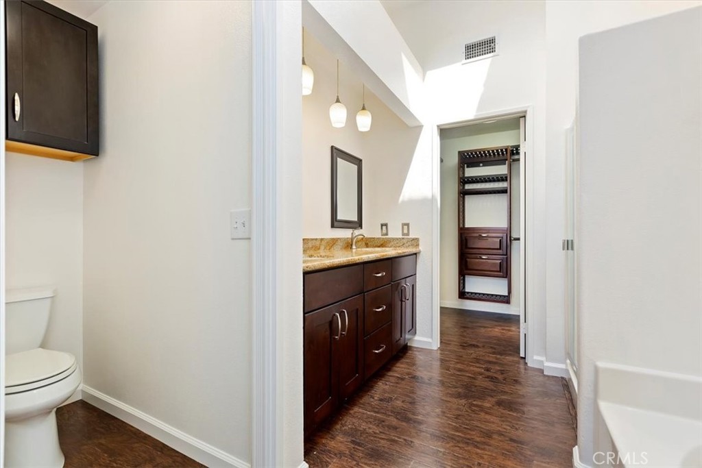 7543 W Liberty Parkway 665