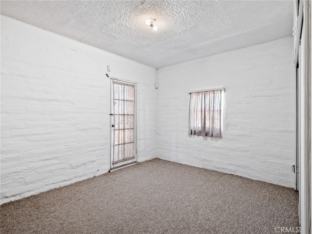 14924 Chamber Lane