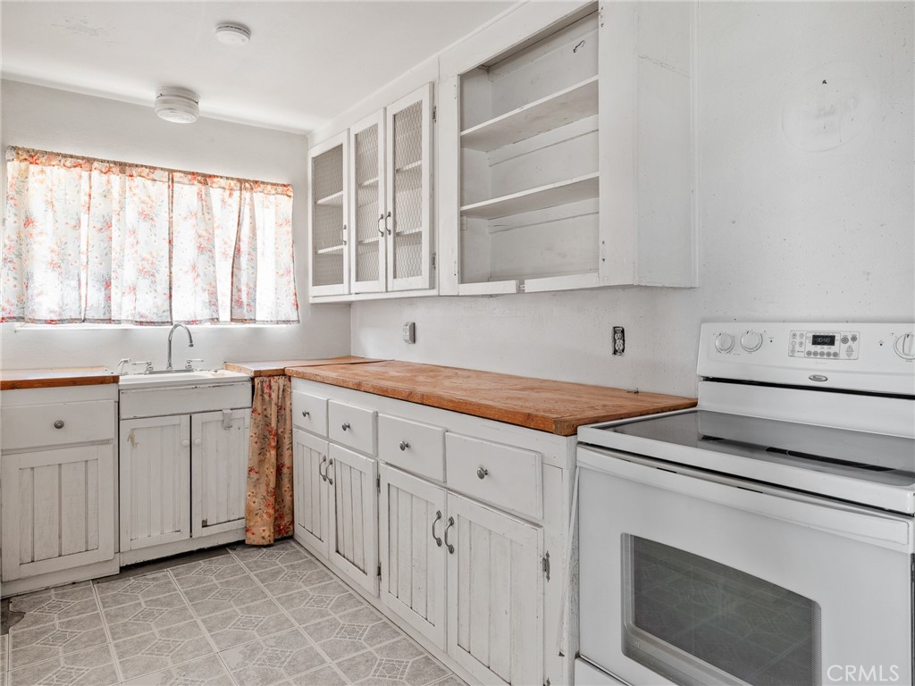 14924 Chamber Lane