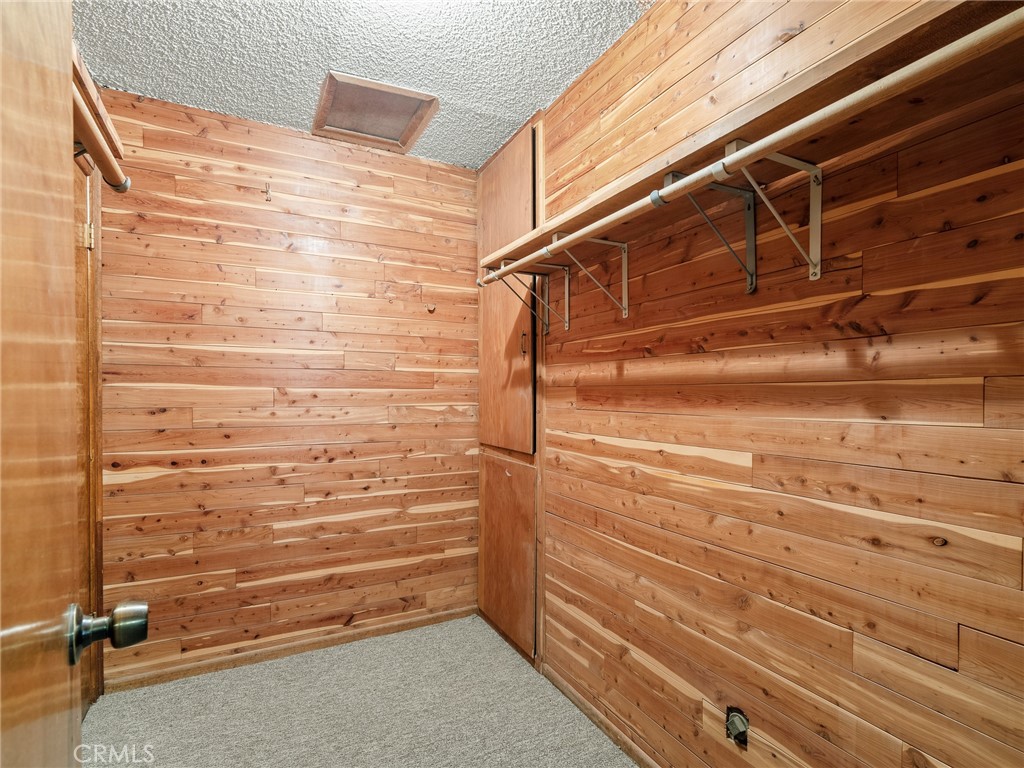 14924 Chamber Lane