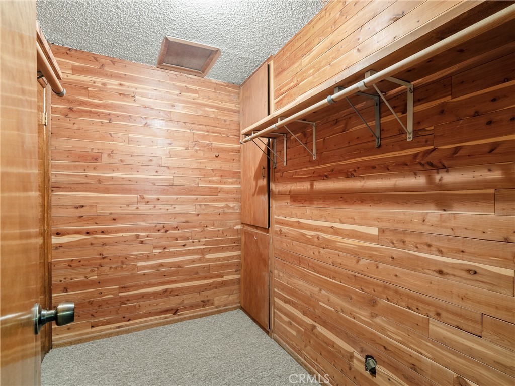 14924 Chamber Lane