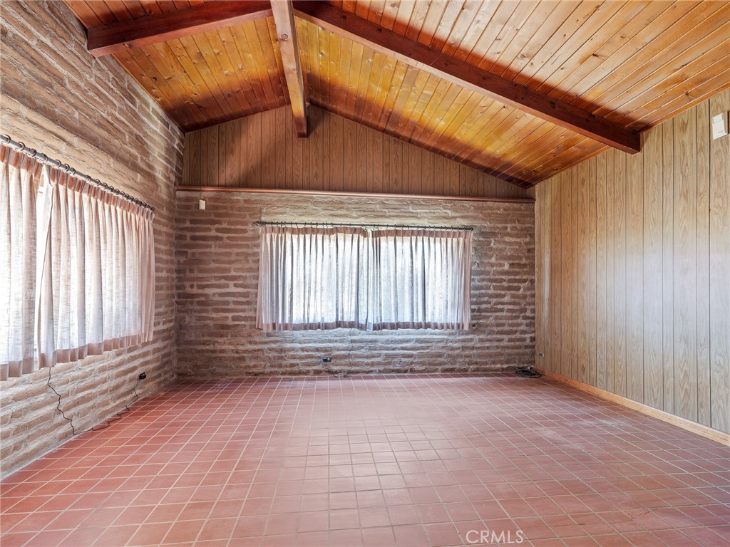 14924 Chamber Lane