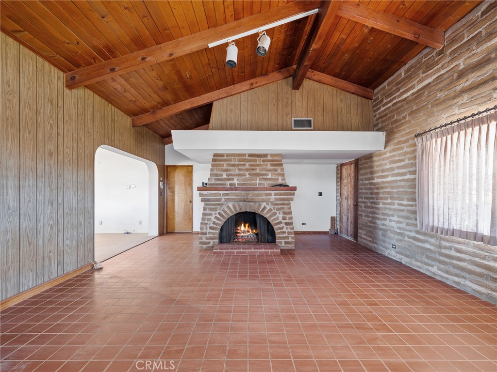 14924 Chamber Lane