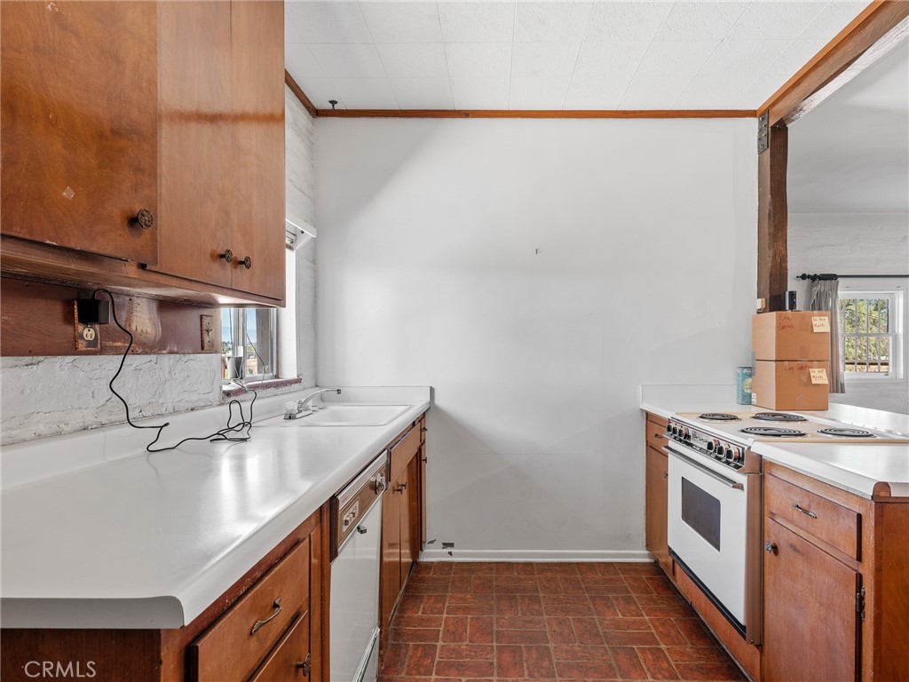 14924 Chamber Lane