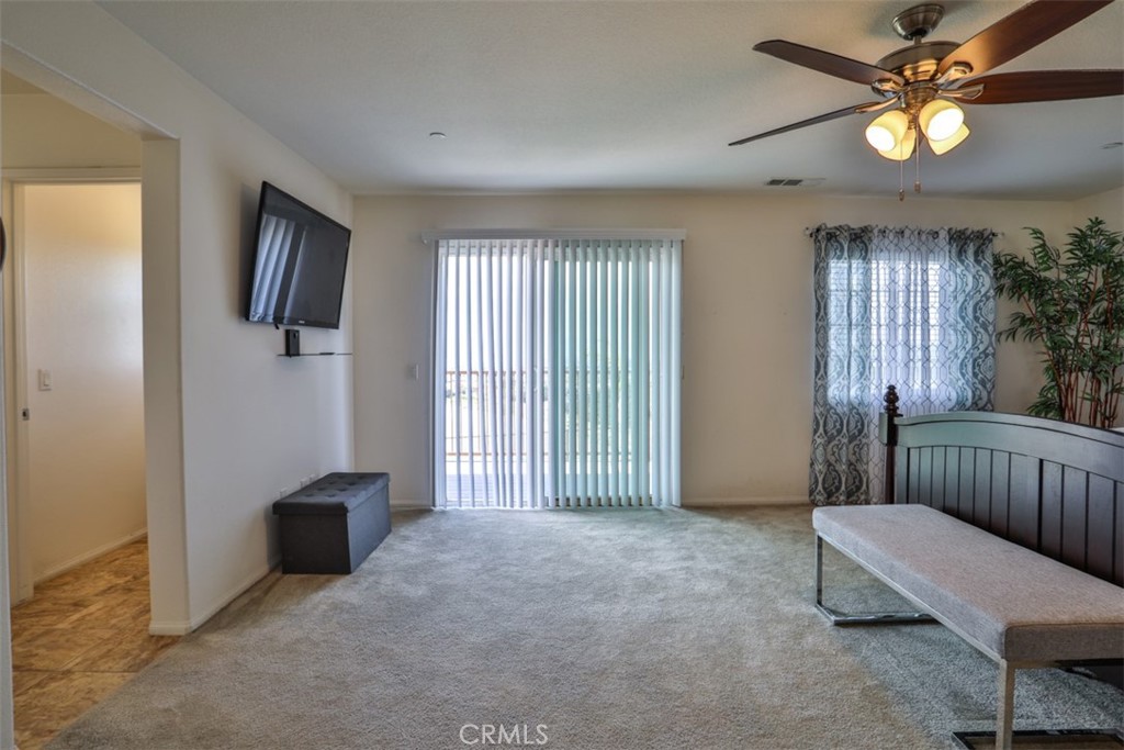 5461 N Pinnacle Lane