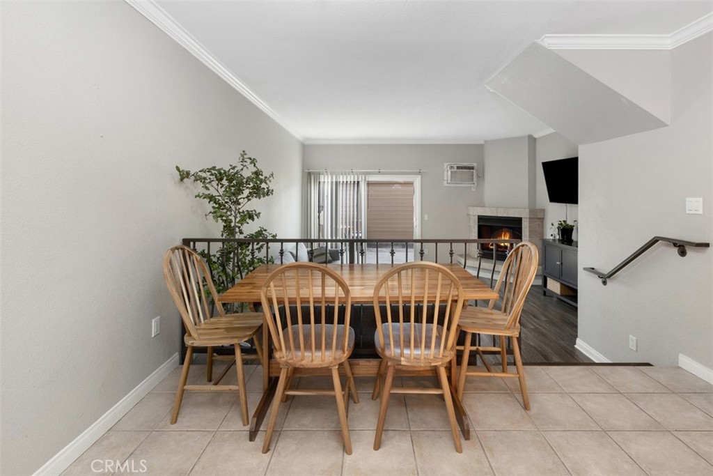 792 N Mollison Avenue 7