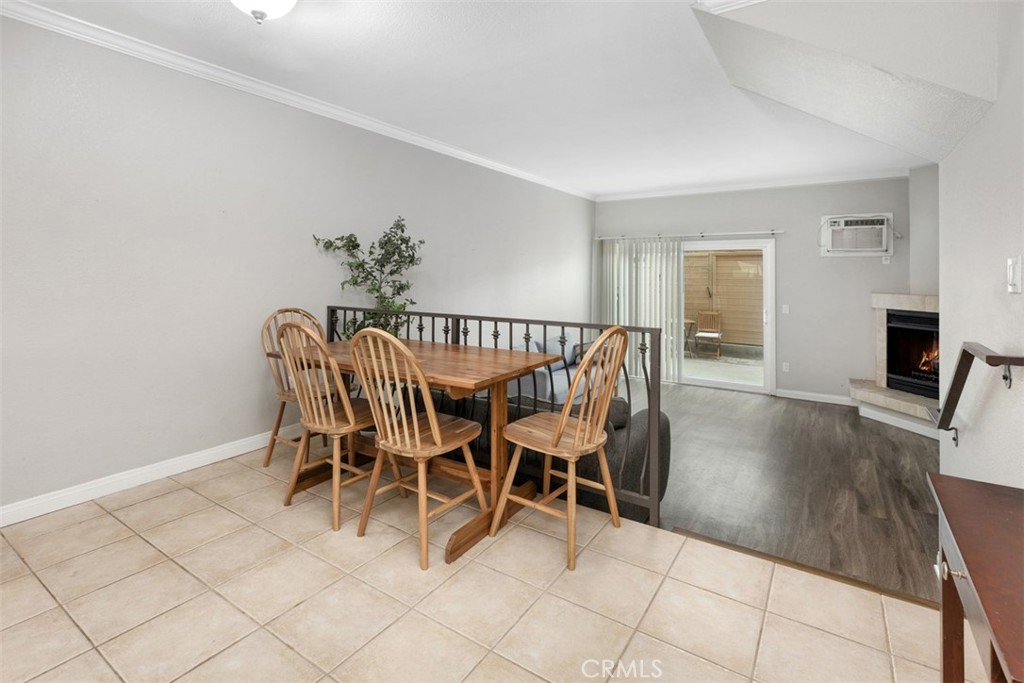 792 N Mollison Avenue 7