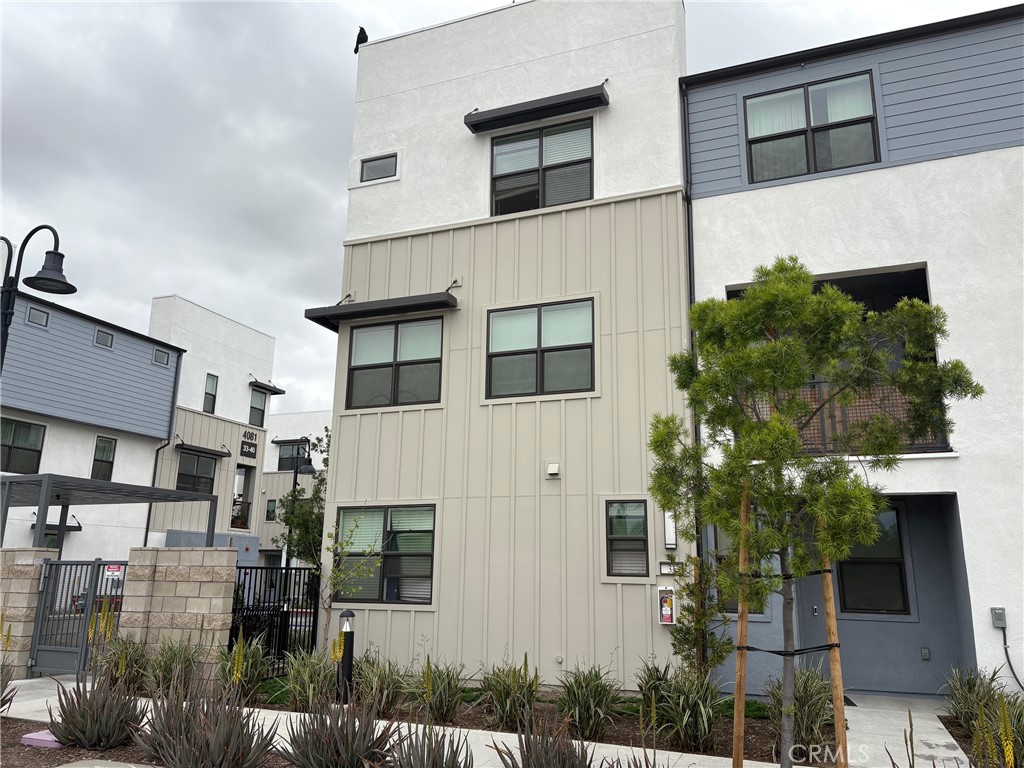 4061 E Luna Paseo 32