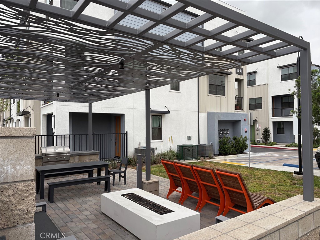 4061 E Luna Paseo 32