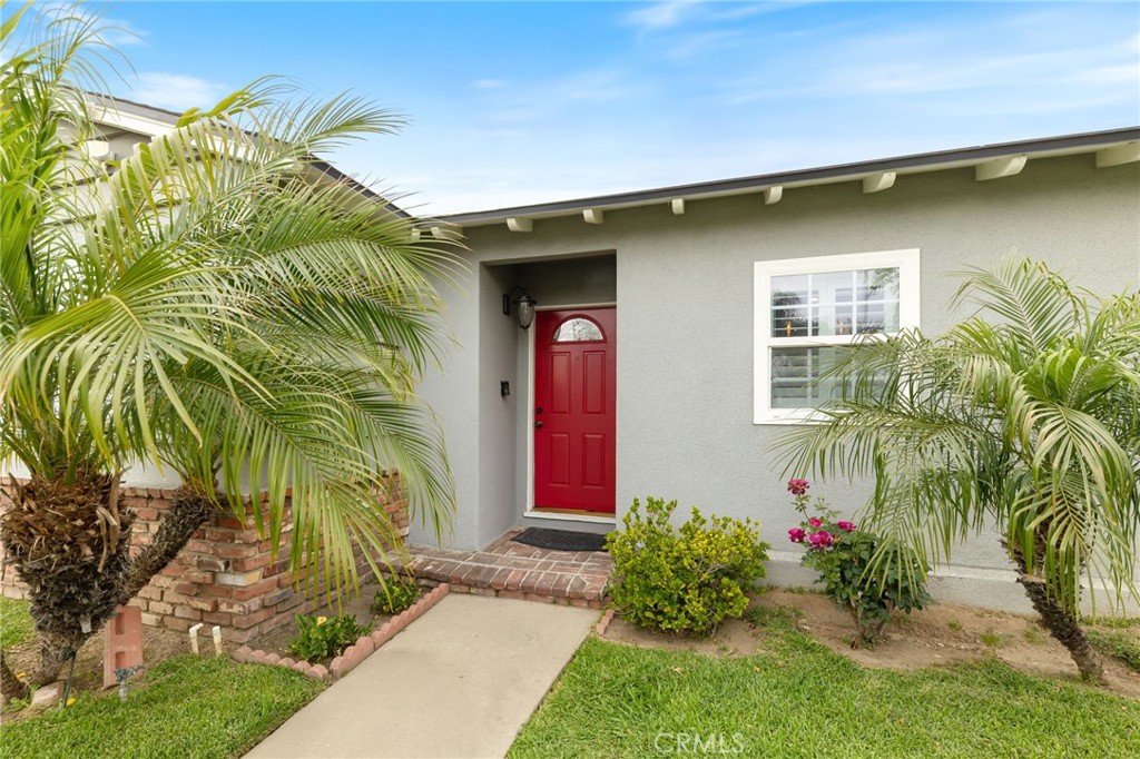 1801 W Mossberg Avenue