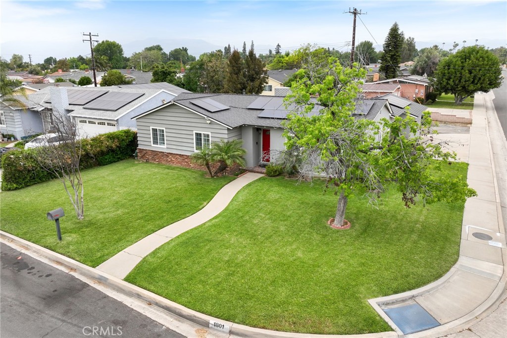 1801 W Mossberg Avenue