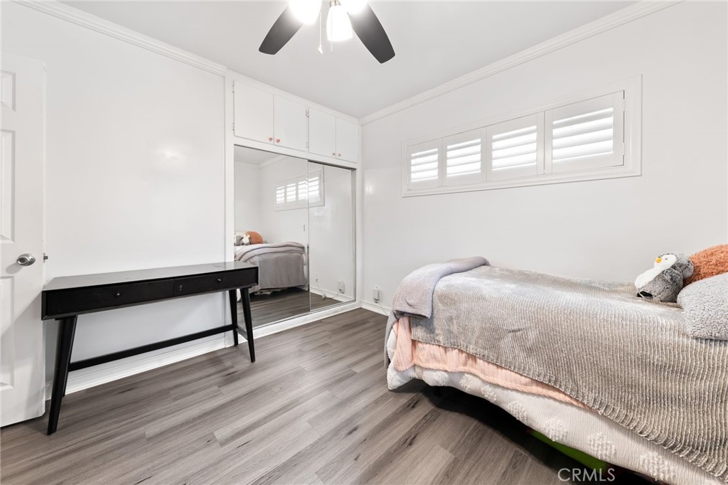 1801 W Mossberg Avenue