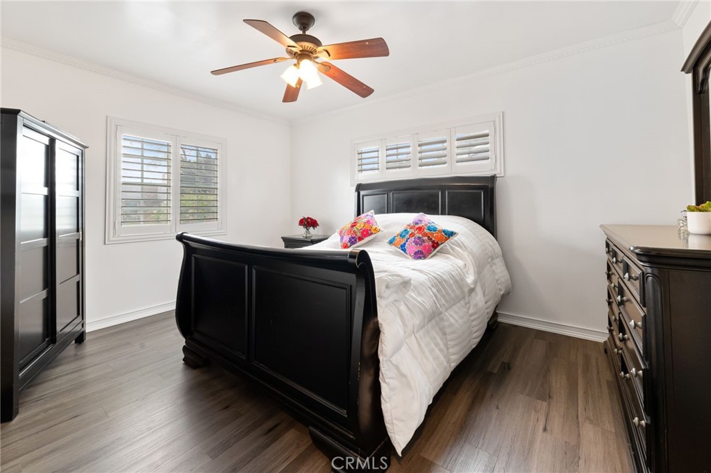 1801 W Mossberg Avenue