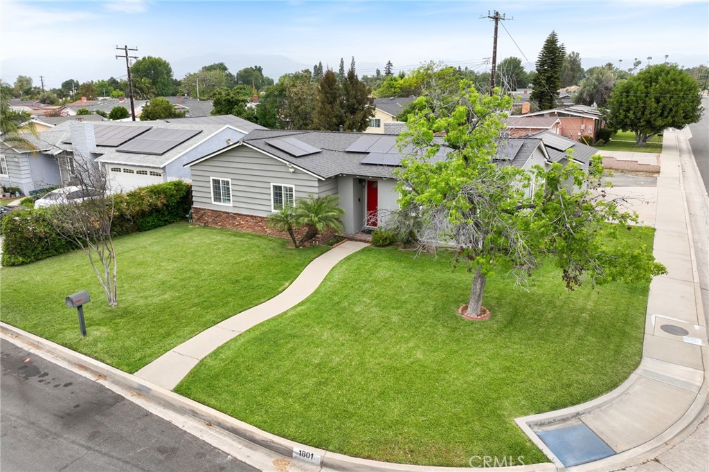1801 W Mossberg Avenue