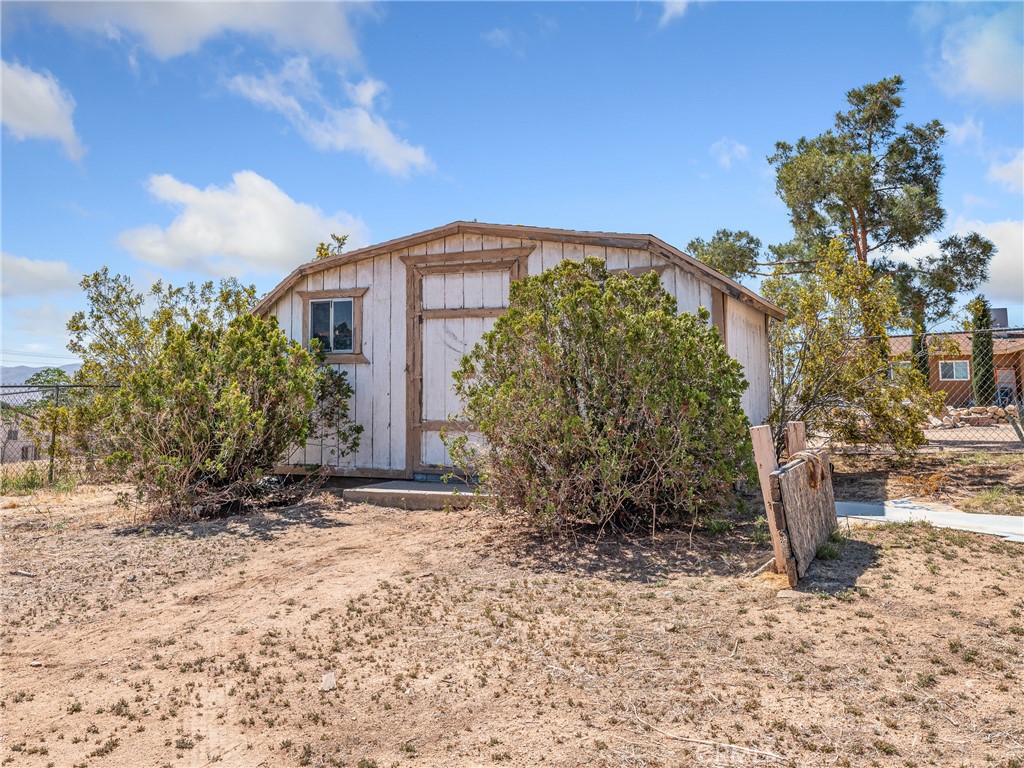 17949 Catalpa Street