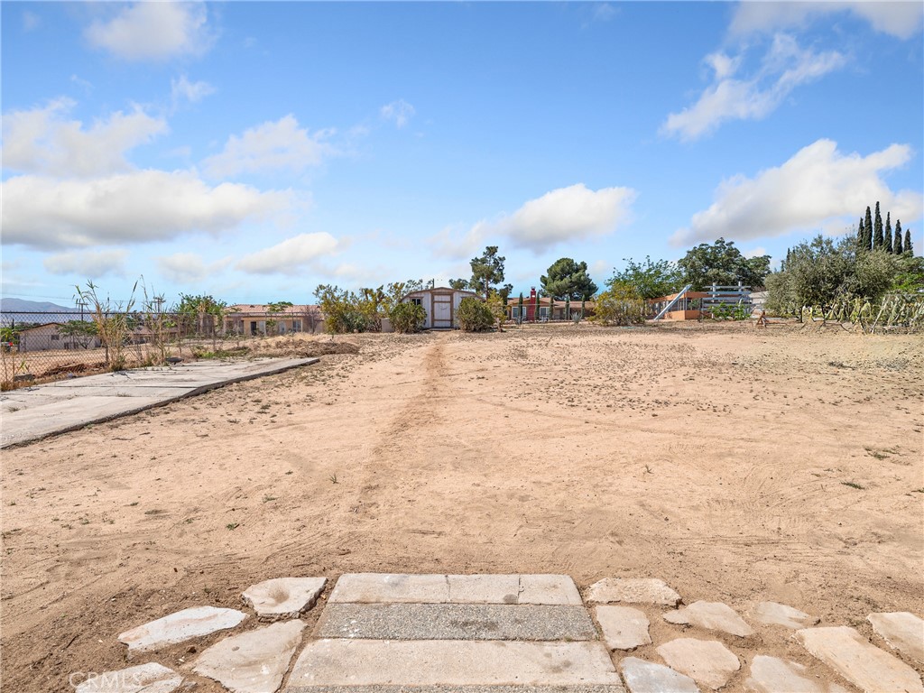 17949 Catalpa Street