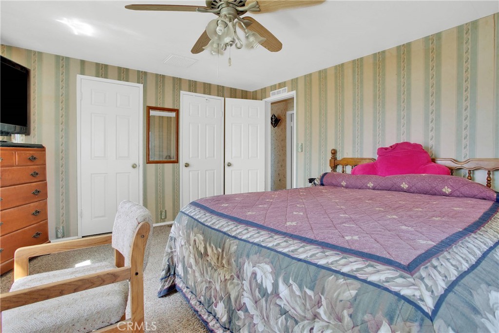 22933 National Trails