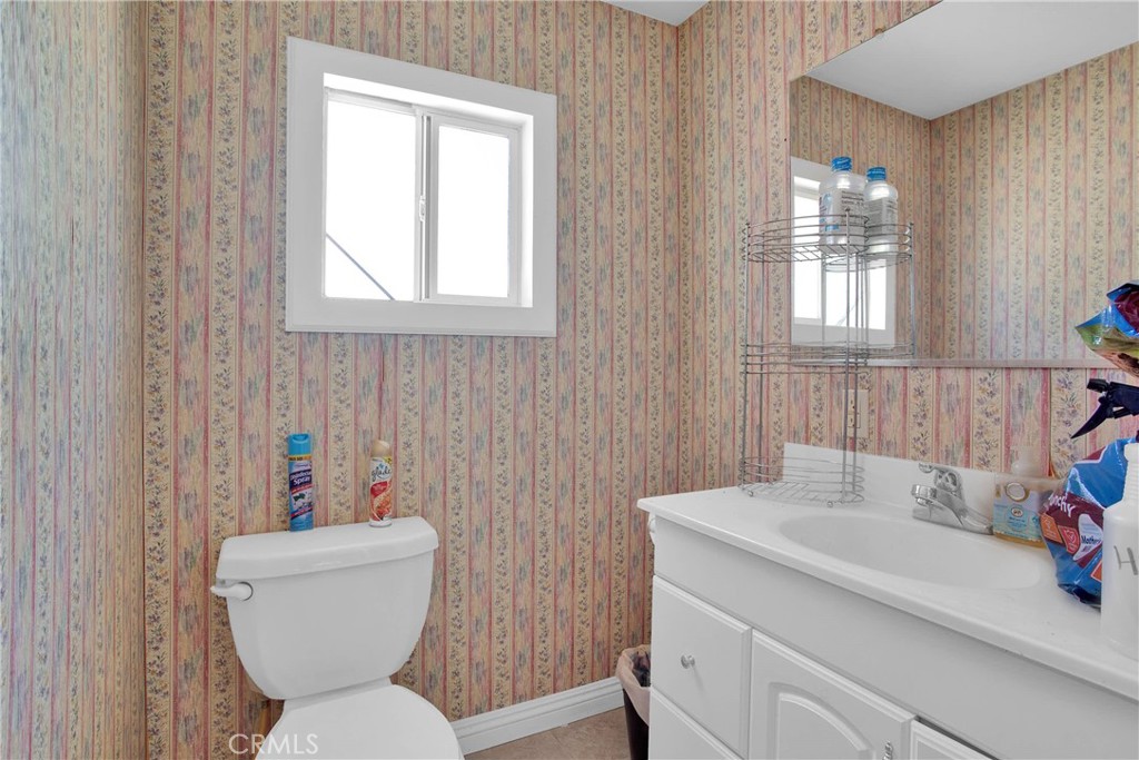 22933 National Trails