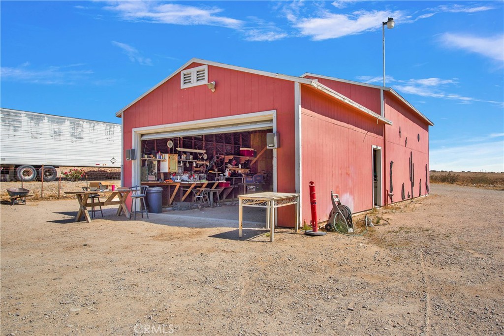 22933 National Trails