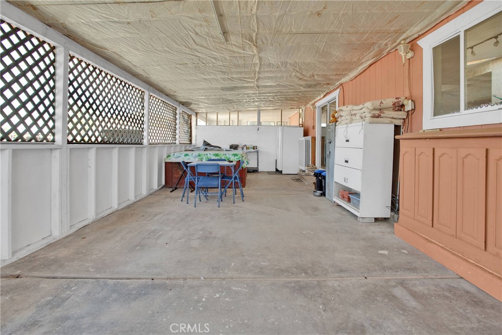 22933 National Trails