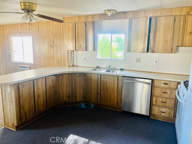 22933 National Trails