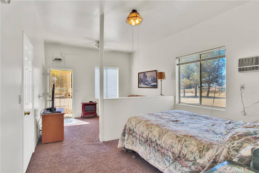 22933 National Trails