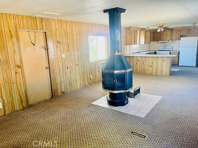 22933 National Trails