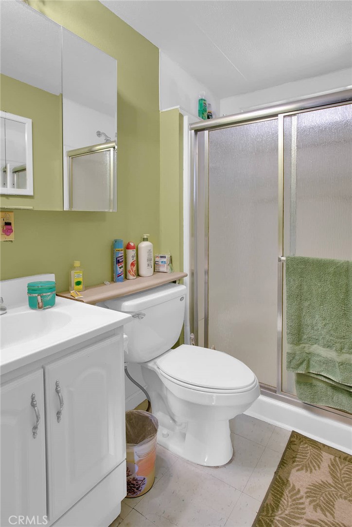 22933 National Trails