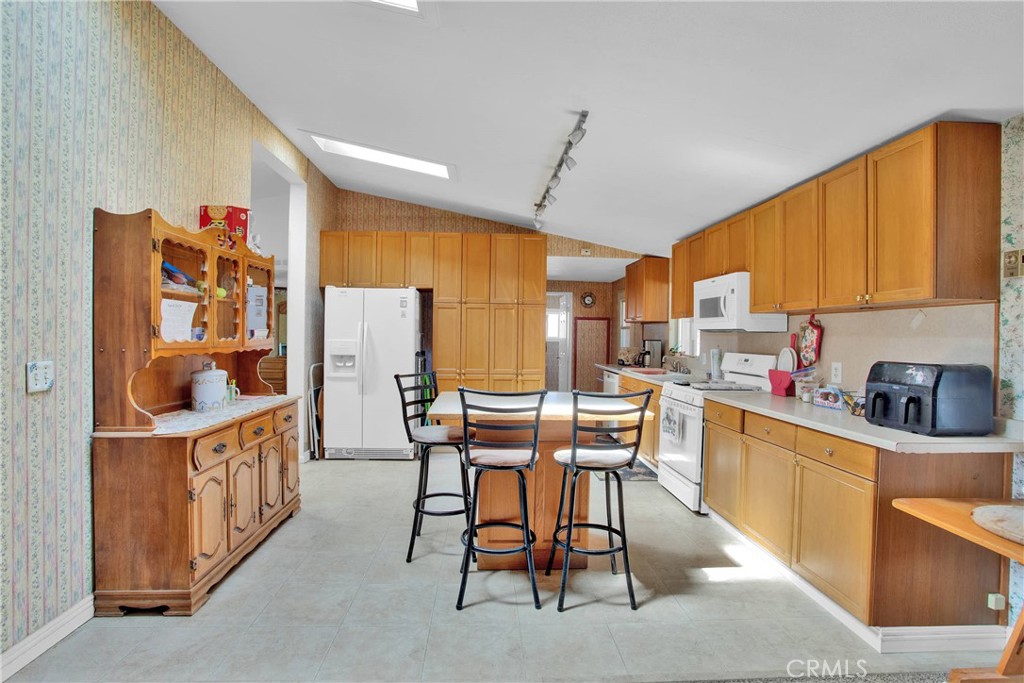 22933 National Trails