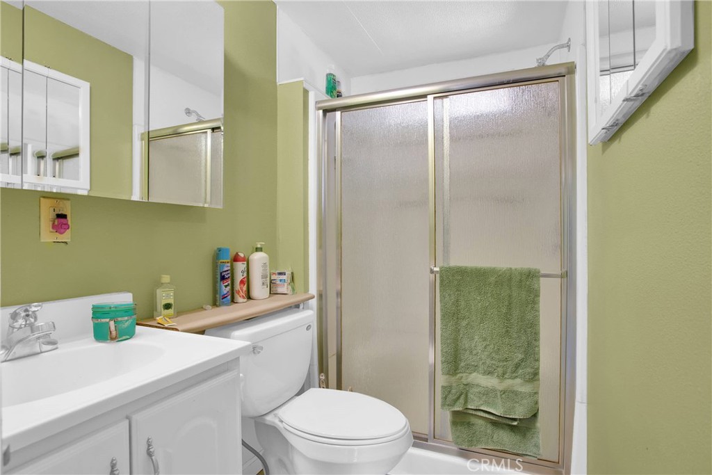 22933 National Trails