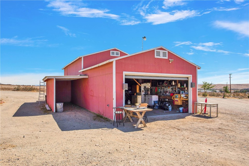 22933 National Trails