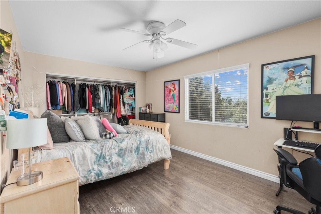 27109 Woodglen Lane