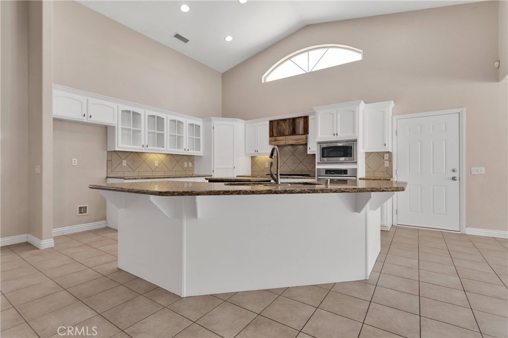 6786 Middleton Avenue