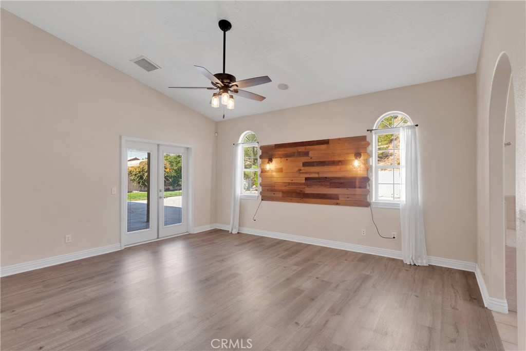 6786 Middleton Avenue