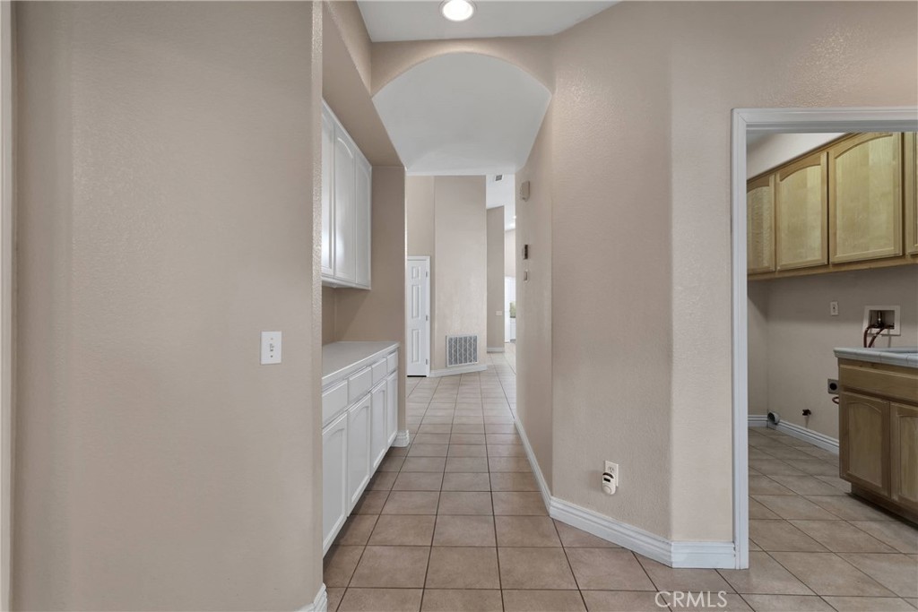 6786 Middleton Avenue