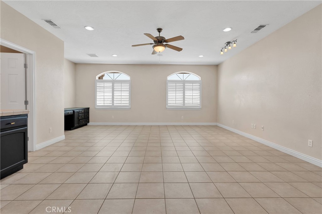 6786 Middleton Avenue