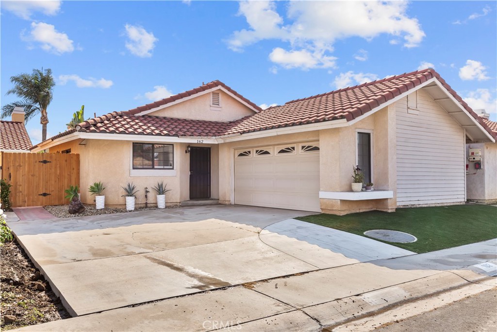 162 Mistletoe Drive