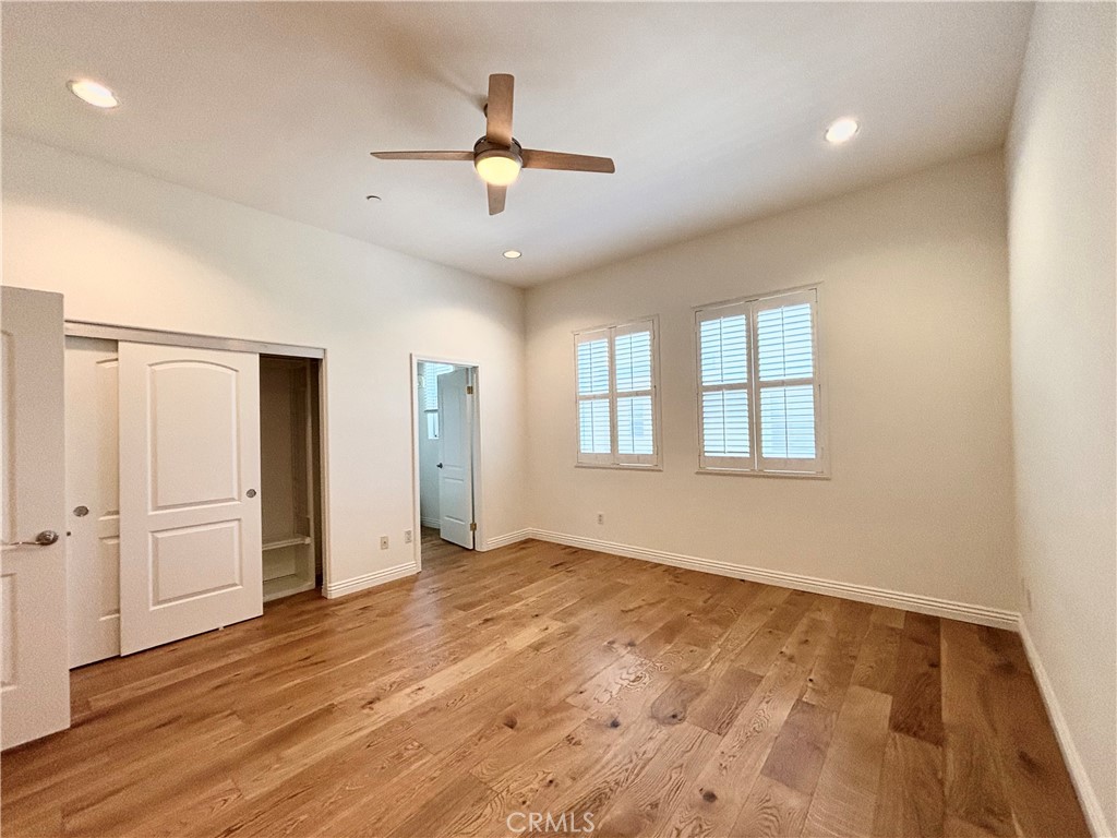 441 N Los Robles Avenue 16