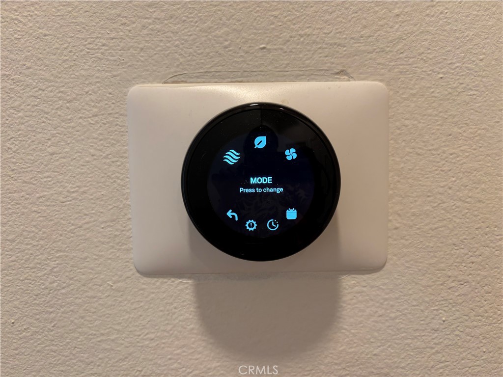 441 N Los Robles Avenue 16