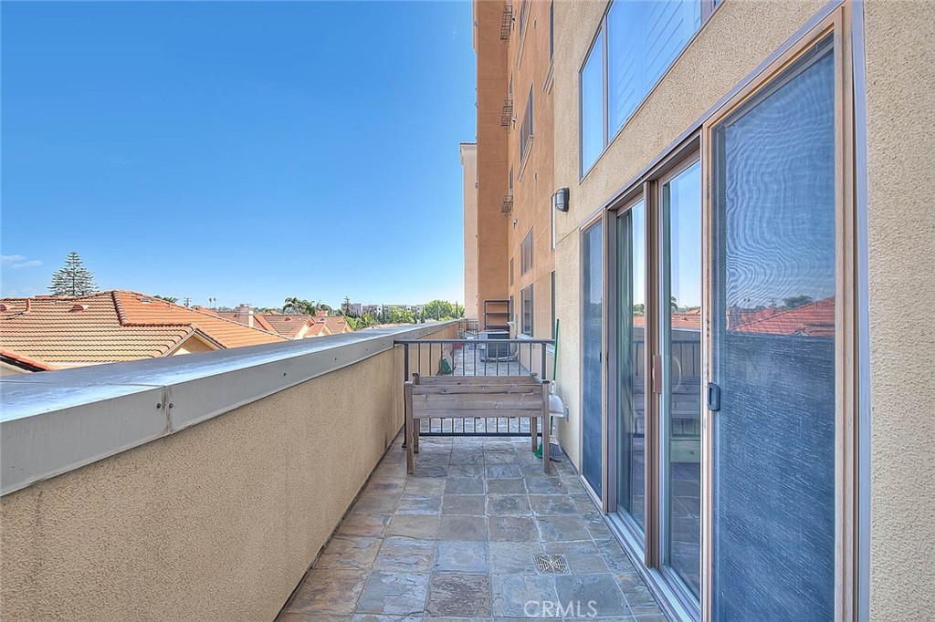 600 N Atlantic Boulevard 209
